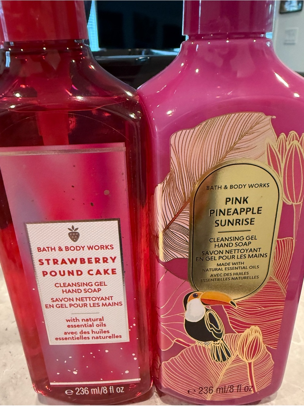 Bath & Body Works Pink Pineapple Sunrise Cleansing Gel Hand Soap - Pink